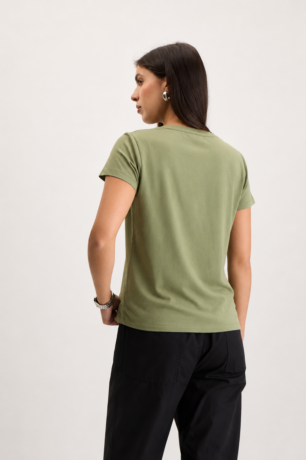Green embroidey tshirt