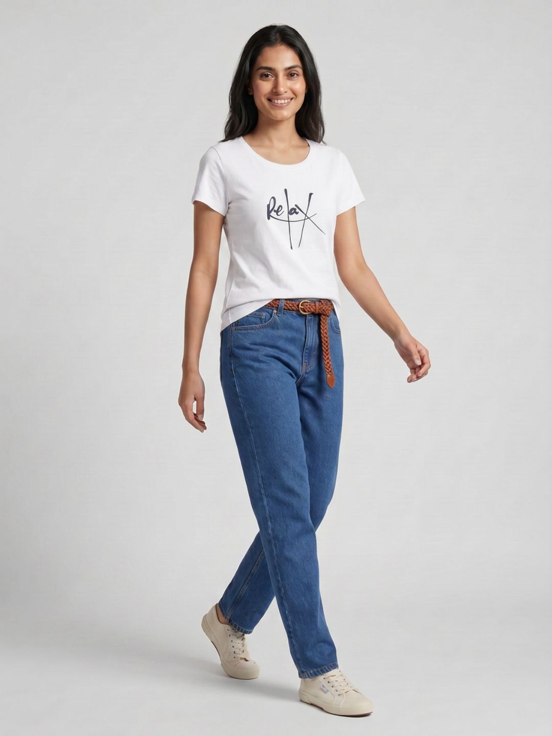 White relax print tshirt