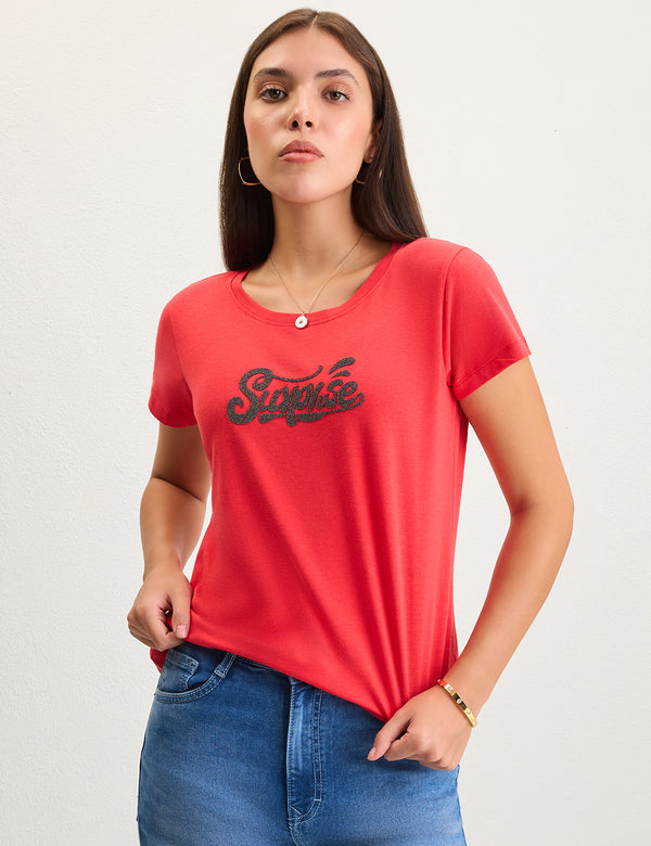 Red textured tshirt